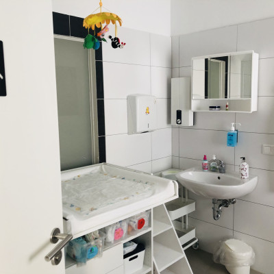 Bad mit Pflegestation